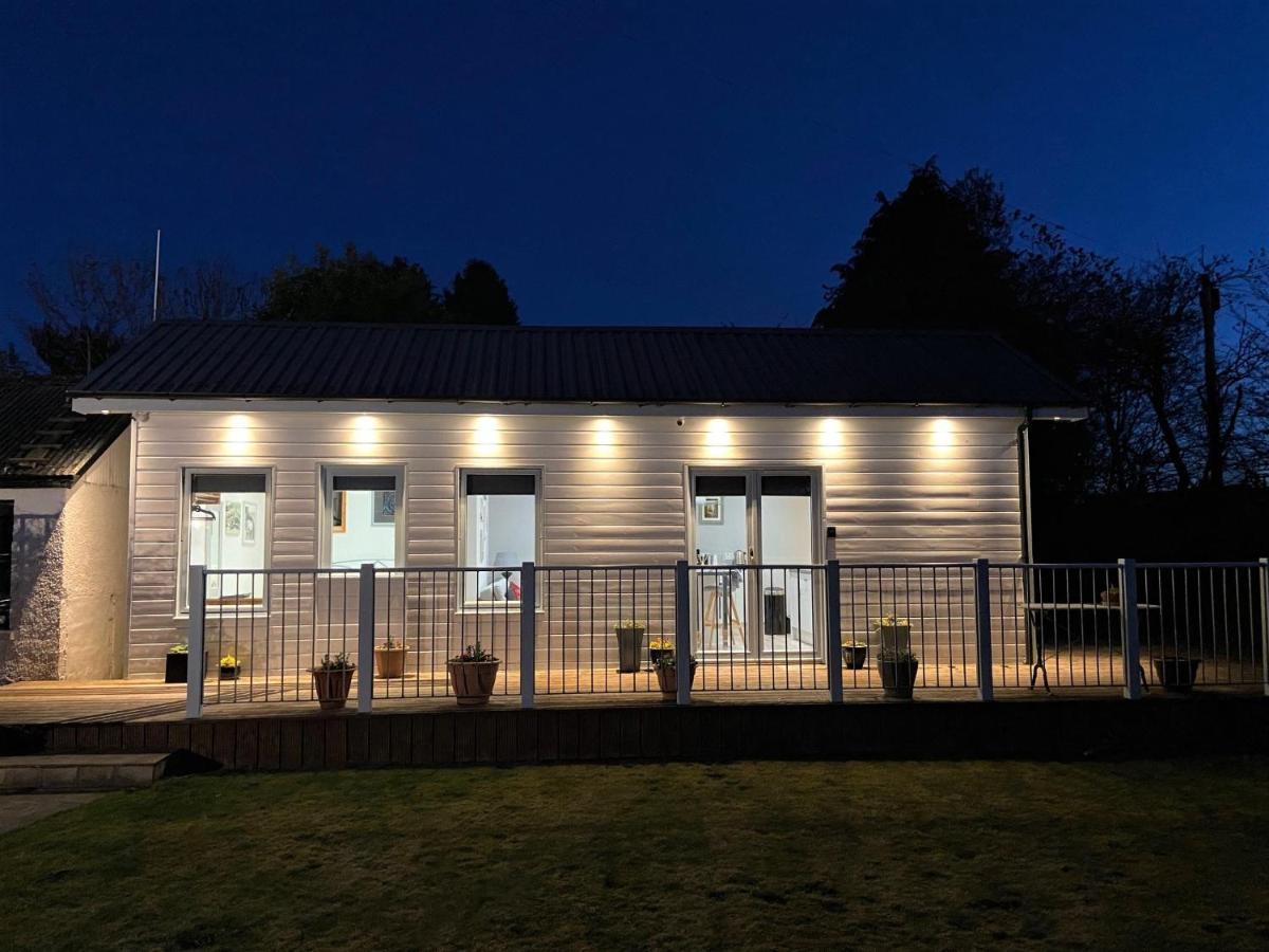 Chalet On The Green - Self Contained With Parking. Inshes Kültér fotó
